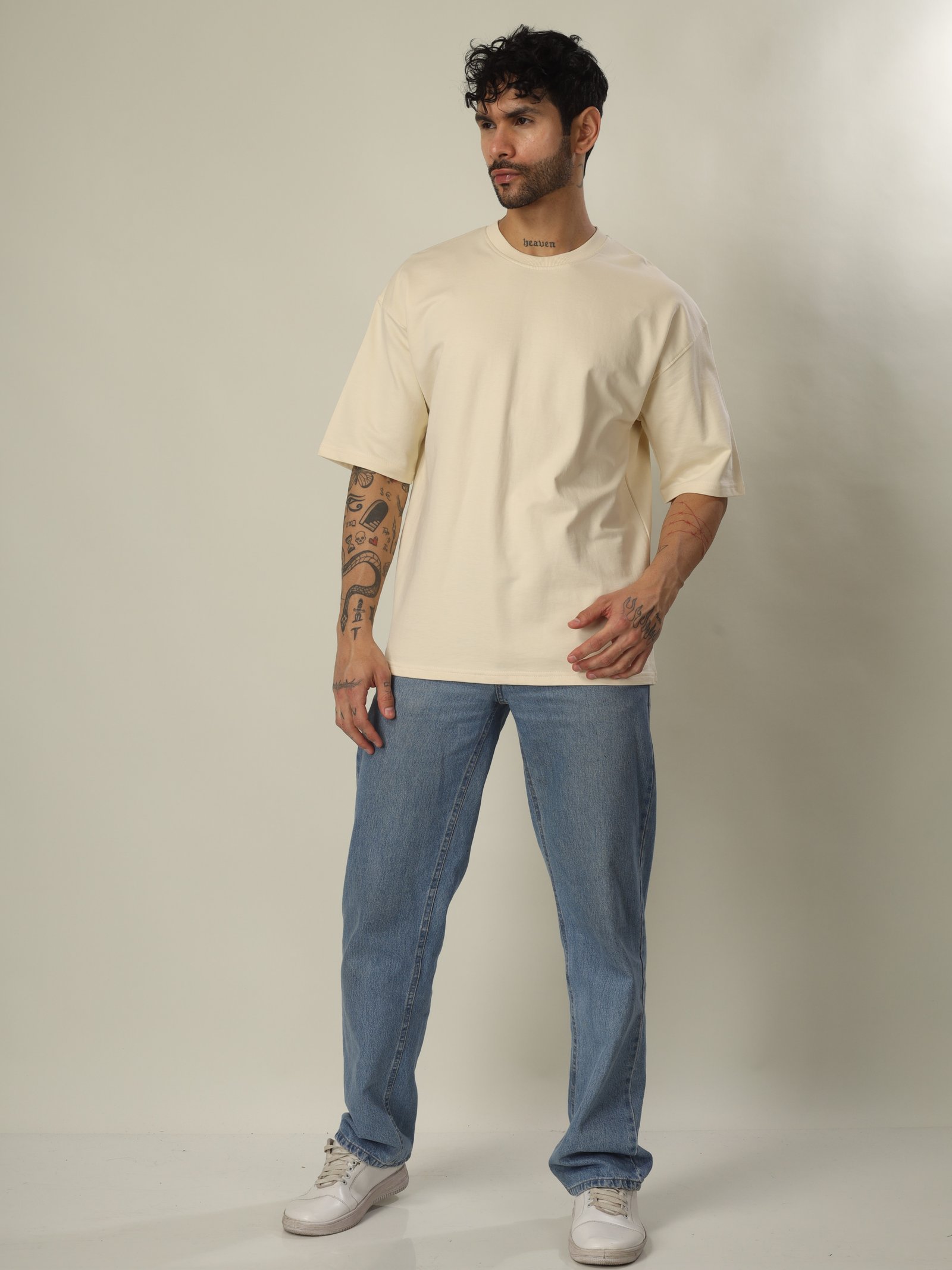 Oversize  T-Shirt Unisex (Light Sandal)